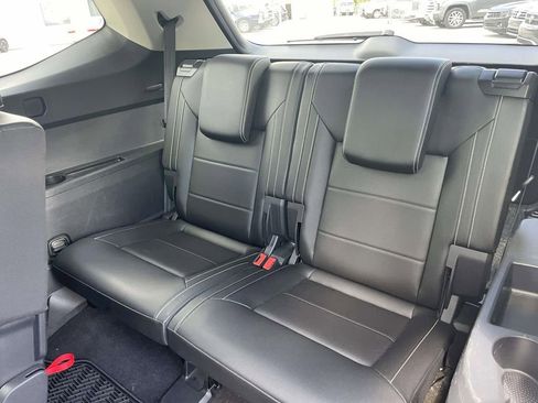 Certified 2023 Volkswagen Atlas SE w/ Panoramic Sunroof Package FWD image 13