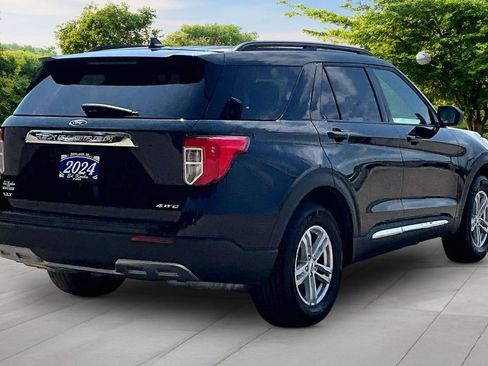 Used 2024 Ford Explorer XLT w/ Equipment Group 202A AWD/4WD image 12