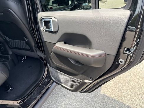 New 2026 Jeep Wrangler Unlimited Rubicon 392 w/ Quick Order Package 27X Moab AWD/4WD image 24