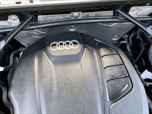 Used 2019 Audi Q5 2.0T Premium Plus w/ Premium Plus Package AWD/4WD image 33