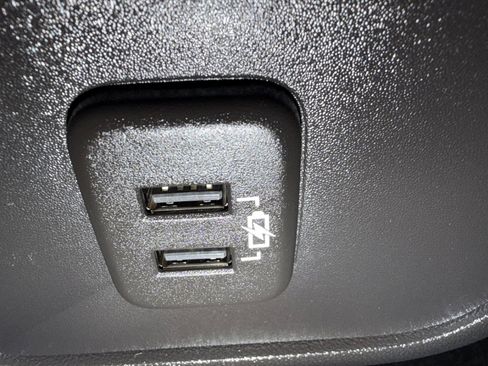 Used 2024 Chevrolet Equinox LS image 34