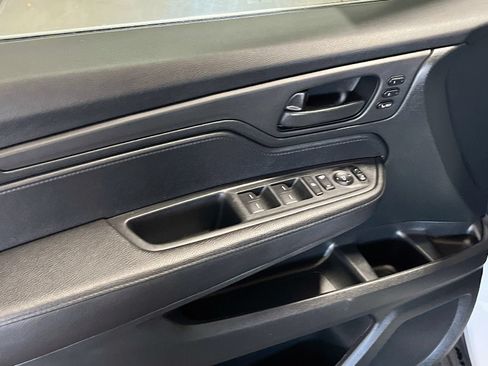 Used 2023 Honda Odyssey EX-L image 18