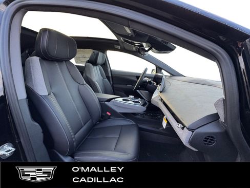 New 2026 Cadillac Optiq Sport 1 w/ LPO, Floor Liner Package image 14