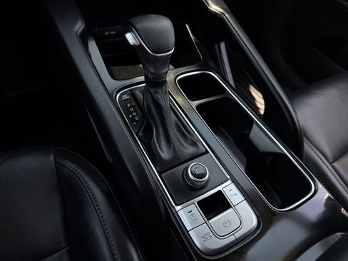 Used 2024 Kia Telluride LX FWD image 18