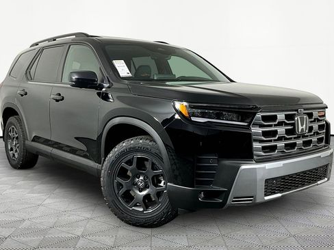 New 2026 Honda Pilot TrailSport image 3