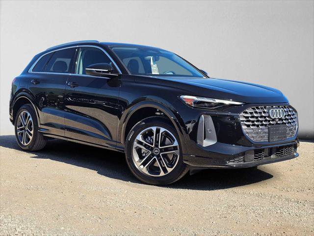 New 2026 Audi Q5 Premium Plus AWD/4WD image 1