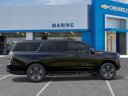 New 2026 Chevrolet Suburban Z71 w/ Comfort Package AWD/4WD image 5