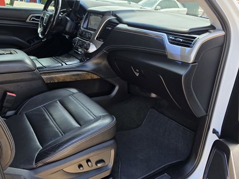 Used 2018 GMC Yukon Denali image 31
