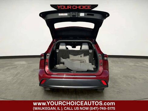 Used 2022 Toyota Highlander Limited AWD/4WD image 17