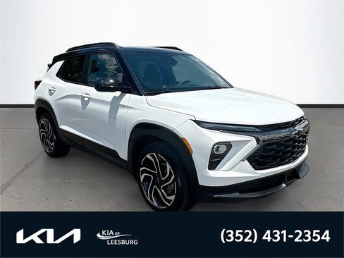 Used 2024 Chevrolet TrailBlazer RS w/ Convenience Package FWD image 1