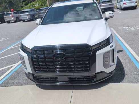 Used 2025 Hyundai Palisade Calligraphy AWD/4WD image 2