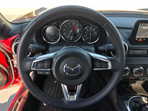 Used 2023 MAZDA MX-5 Miata Grand Touring RWD image 13