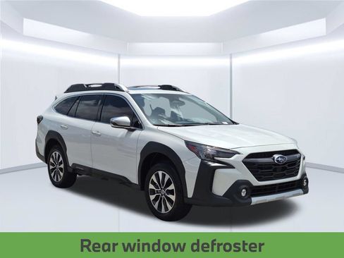 Used 2025 Subaru Outback Touring AWD/4WD image 9