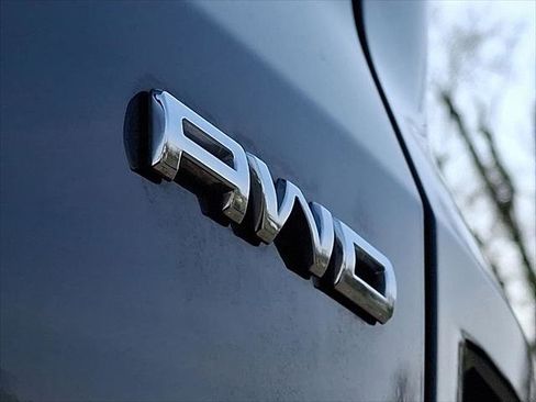 Used 2023 Ford Escape ST-Line image 24