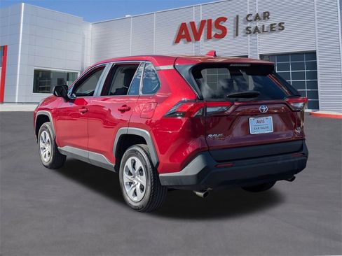 Used 2025 Toyota RAV4 LE image 9