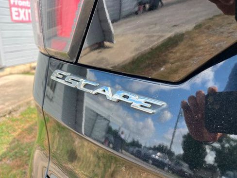 Used 2017 Ford Escape Titanium AWD/4WD image 12