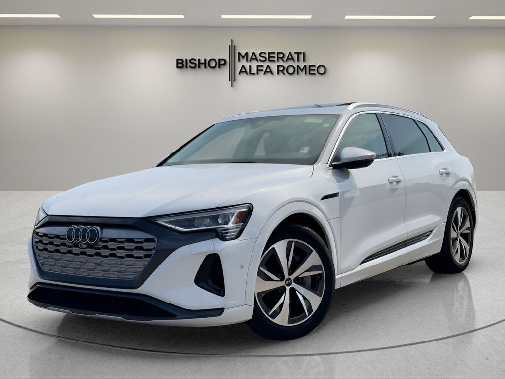 Used 2024 Audi Q8 e-tron Premium Plus w/ Premium Plus Package AWD/4WD image 2