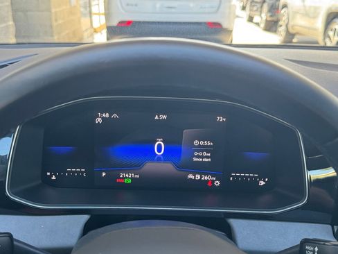 Used 2025 Volkswagen Jetta SE image 39