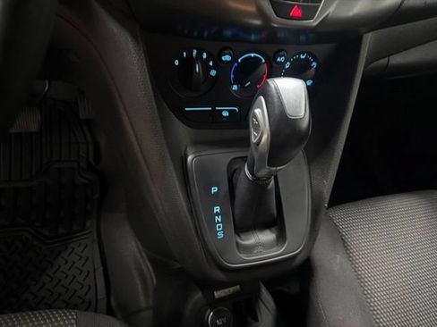 Used 2017 Ford Transit Connect XL FWD image 16