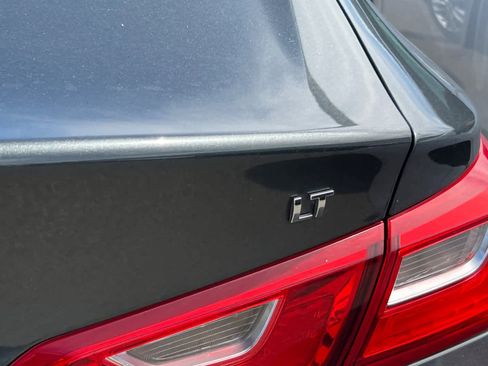 Used 2018 Chevrolet Malibu LT FWD image 21