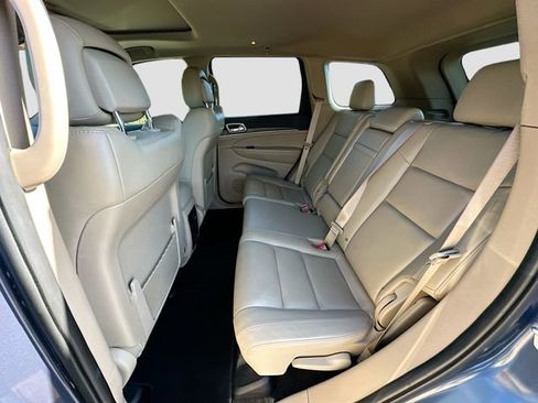 Used 2020 Jeep Grand Cherokee Limited image 25