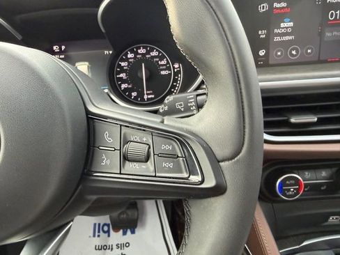 Used 2021 Alfa Romeo Stelvio Ti image 12