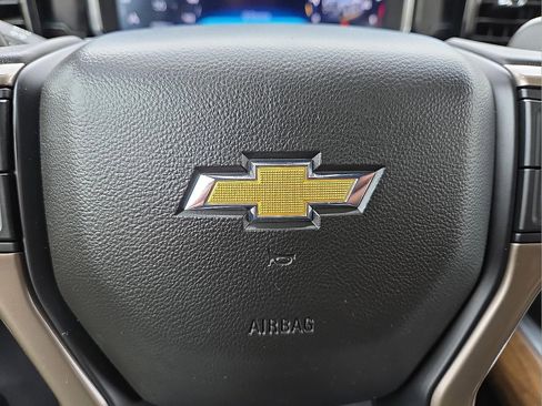 Certified 2023 Chevrolet Silverado 1500 High Country w/ Technology Package image 22