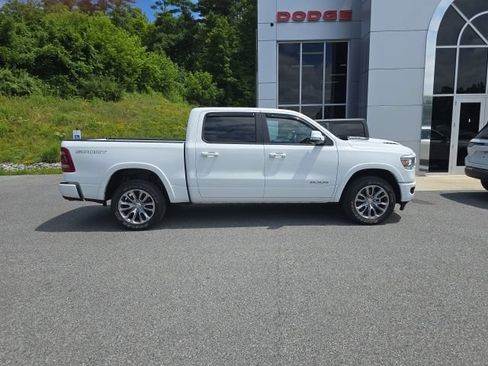 Used 2022 RAM 1500 Laramie w/ Sport Appearance Package AWD/4WD image 8