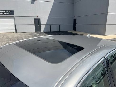 Used 2015 Lexus ES 350 w/ Luxury Package FWD image 10