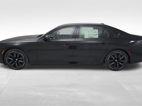 New 2026 BMW i7 xDrive60 w/ Executive Package image 6