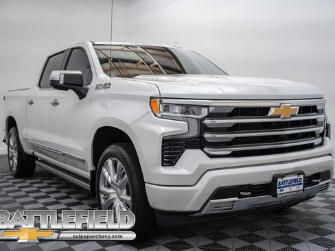 Used 2025 Chevrolet Silverado 1500 High Country AWD/4WD image 1