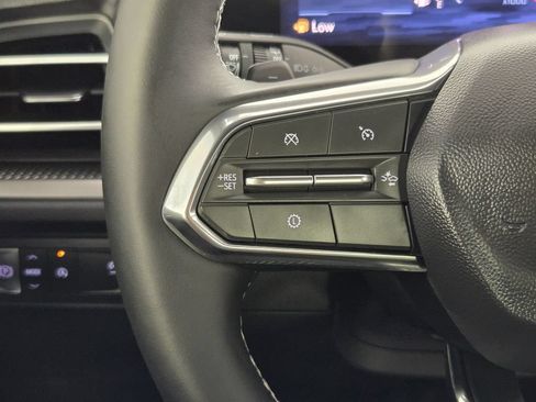 New 2026 Chevrolet Traverse LT w/ Midnight/Sport Edition FWD image 30