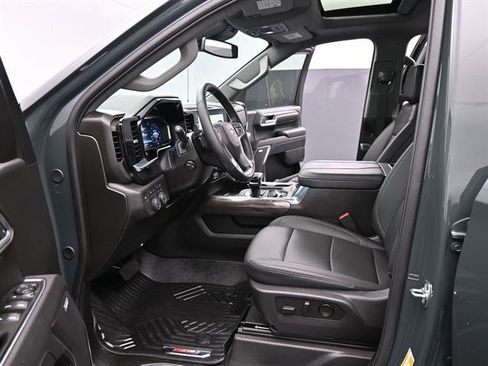 Used 2025 Chevrolet Silverado 1500 LTZ w/ LTZ Premium Texas Edition image 17