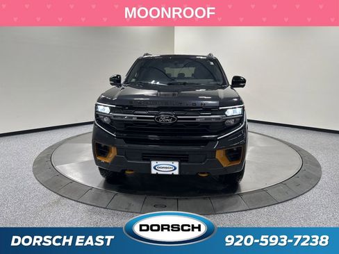 Used 2025 Ford Expedition Tremor image 2