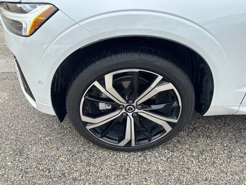 Used 2025 Volvo XC60 B5 Ultra w/ Protection Package Premier AWD/4WD image 9