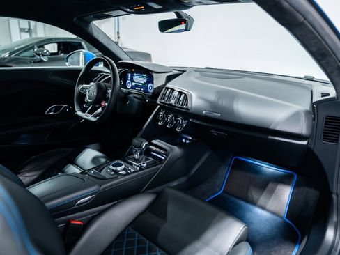 Used 2021 Audi R8 V10 image 13