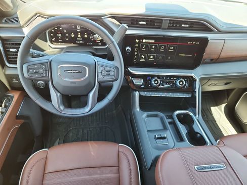 New 2026 GMC Sierra 2500 Denali Ultimate AWD/4WD image 10