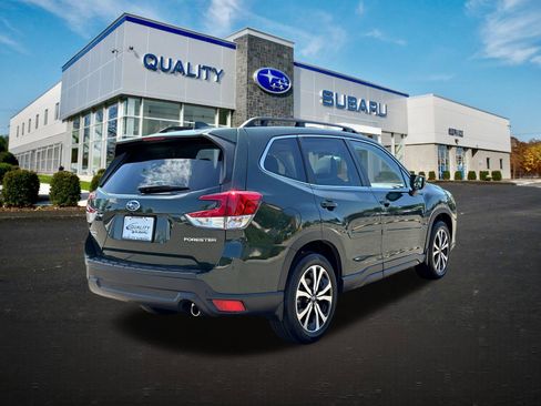 Used 2023 Subaru Forester Limited AWD/4WD image 4