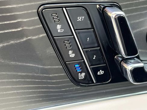 Used 2026 Cadillac Lyriq Signature Sport AWD/4WD image 30
