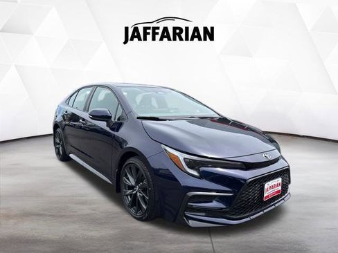 Certified 2023 Toyota Corolla SE w/ Carpet Mat Package (TMS) FWD image 1