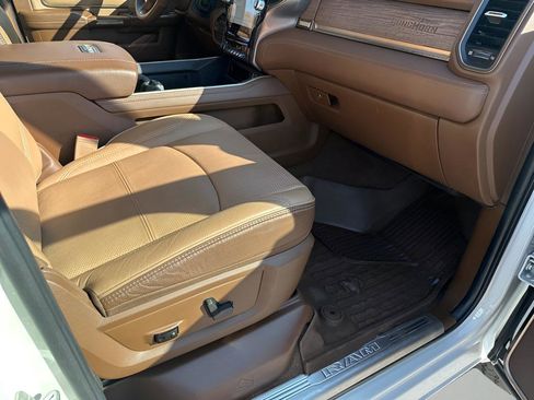 Certified 2022 RAM 2500 Limited image 16