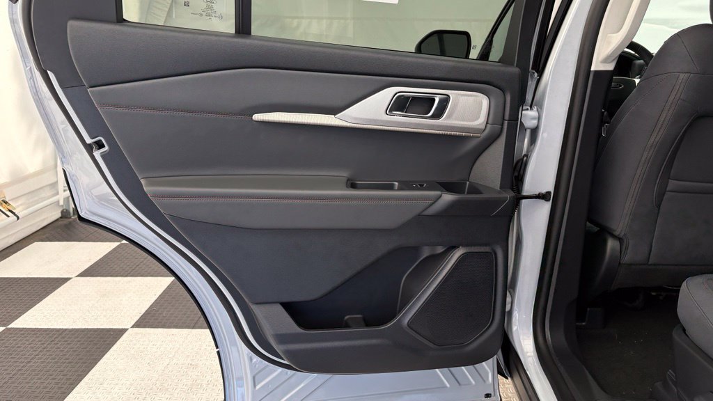 New 2026 Ford Explorer Active AWD/4WD image 24