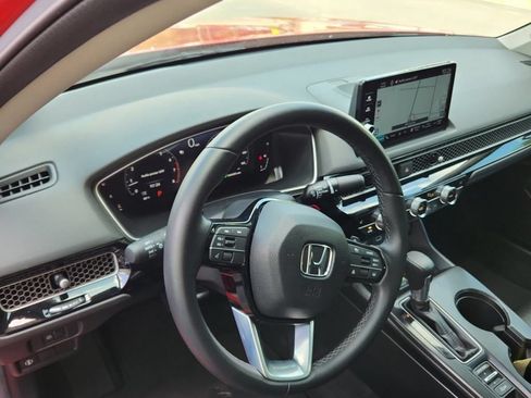 Used 2024 Honda Civic Touring image 7