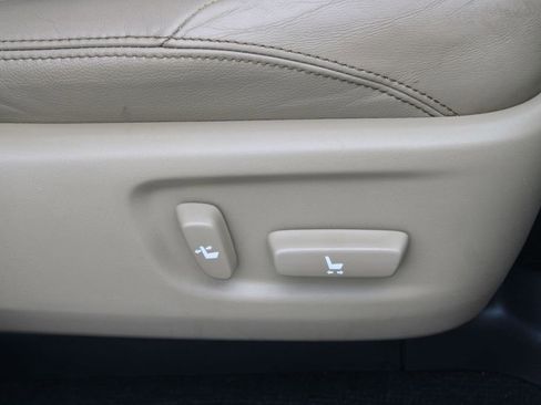 Used 2018 Toyota 4Runner Limited image 27