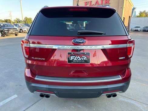 Used 2018 Ford Explorer Platinum image 6