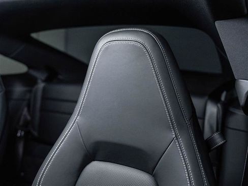 Certified 2025 Porsche 911 Carrera image 21