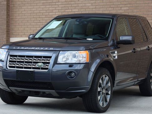 Used 2010 Land Rover LR2 HSE AWD/4WD image 5