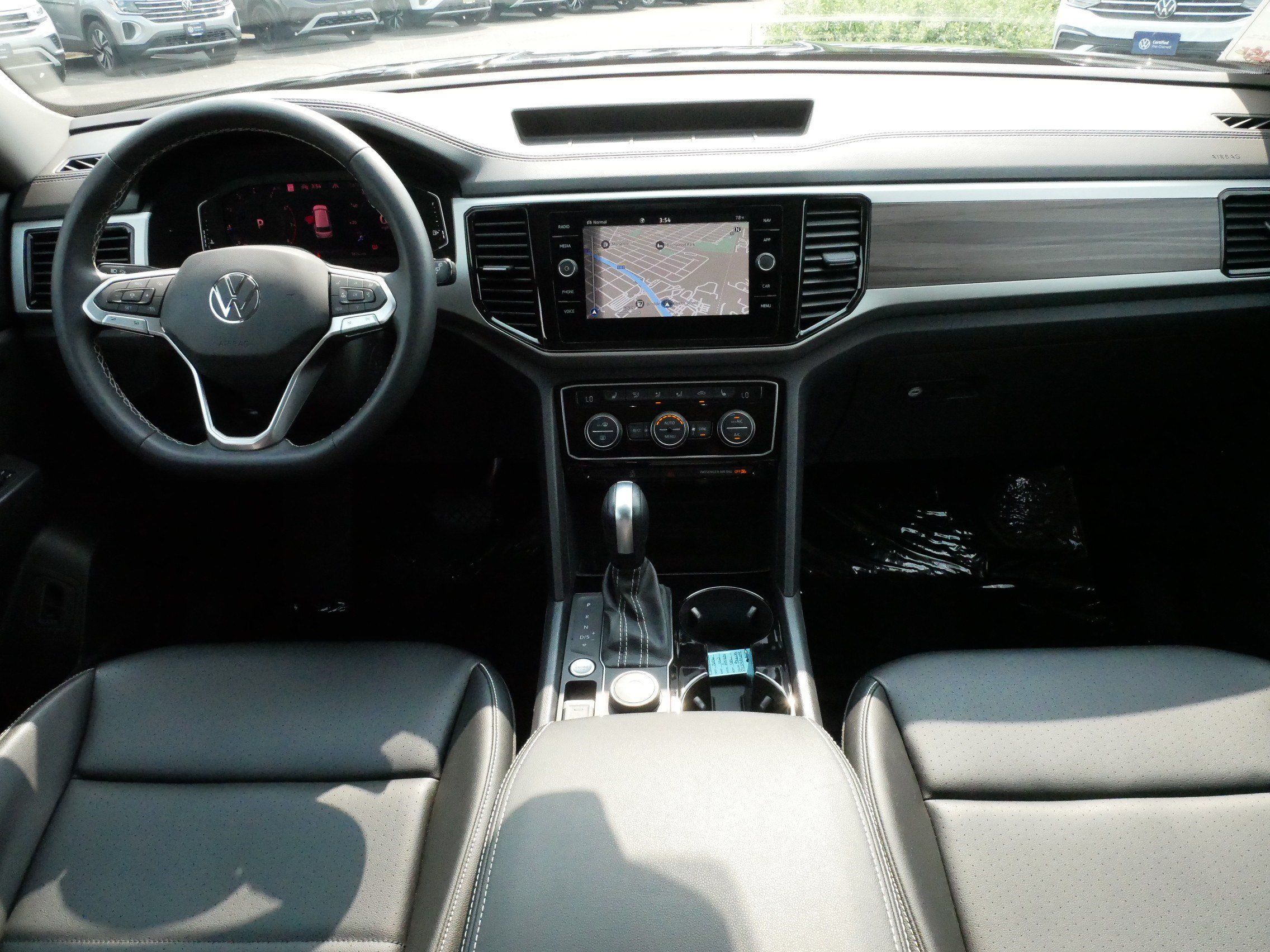 Certified 2023 Volkswagen Atlas SEL AWD/4WD image 10