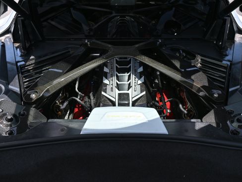 Used 2024 Chevrolet Corvette Stingray Premium Cpe RWD image 31