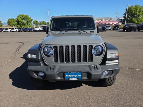 Used 2022 Jeep Wrangler Unlimited Sport AWD/4WD image 14